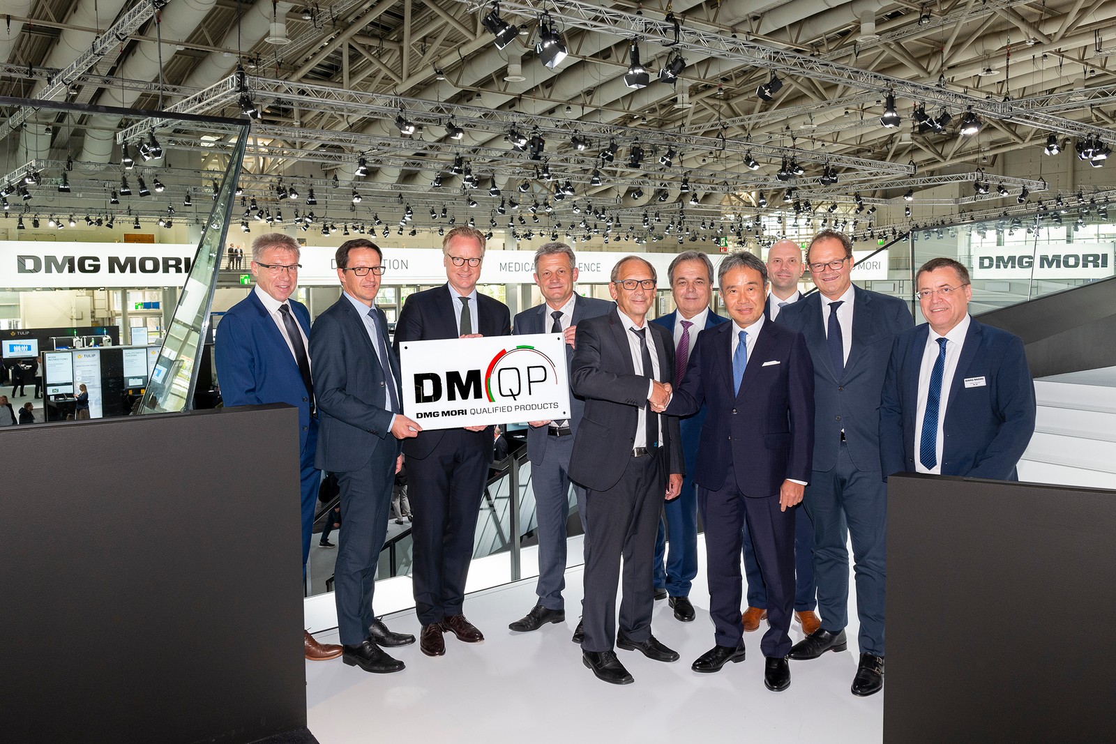 Die Zimmer Group erhielt auf der EMO den begehrten DMQP-Award. Damit ist die Handhabungstechnik nun offiziell ein von DMG Mori anerkanntes Qualitätsprodukt.