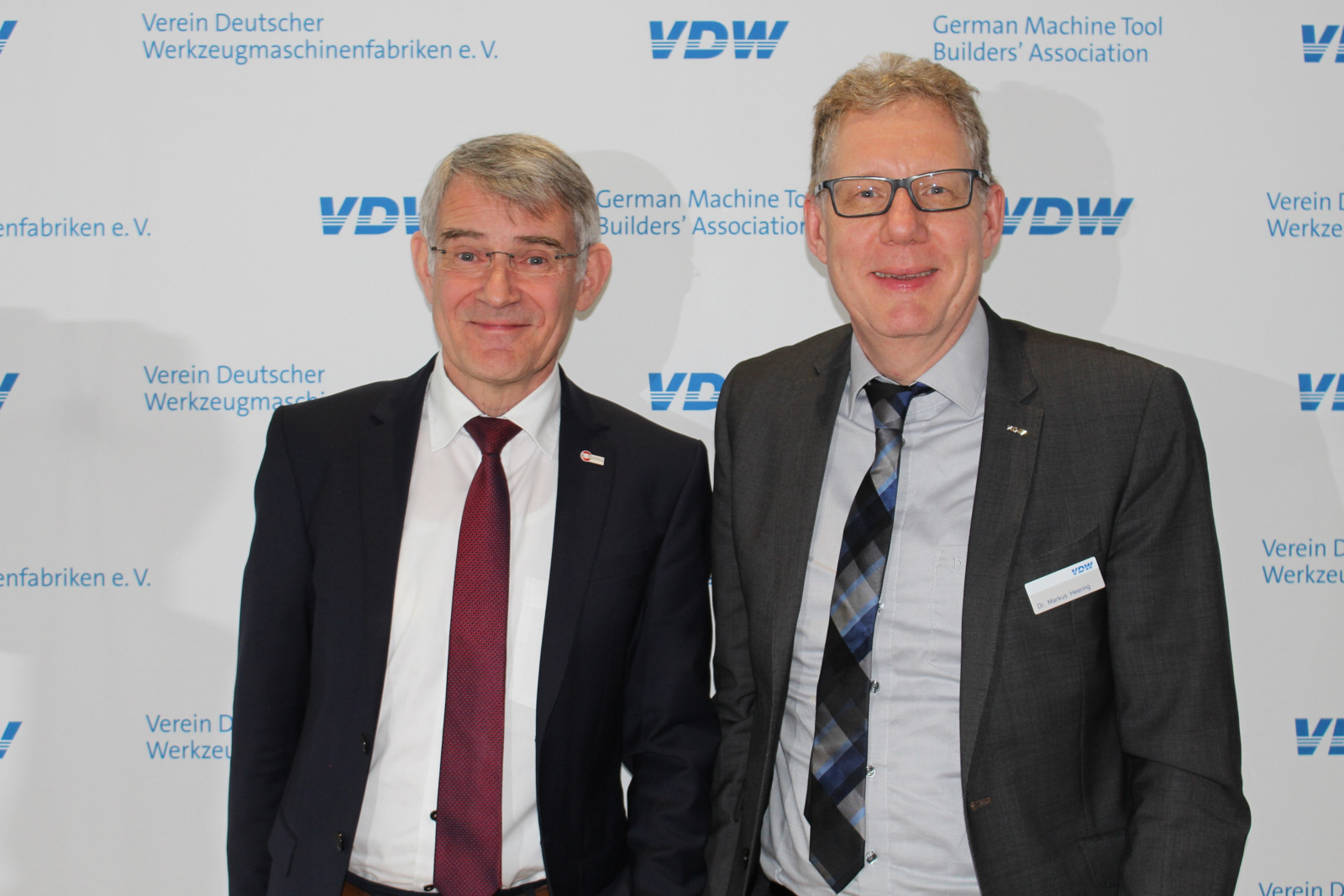 Informierten über die Situation der Werkzeugmaschinenbranche: VDW-Vorsitzender Franz-Xaver Bernhard (li.) und VDW-Geschäftsführer Dr. Markus Heering. 
